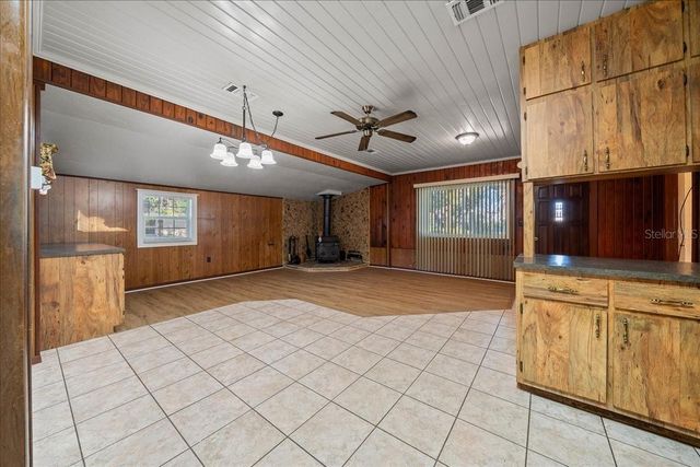 618 NE 21ST STREET, Ocala, FL 34470