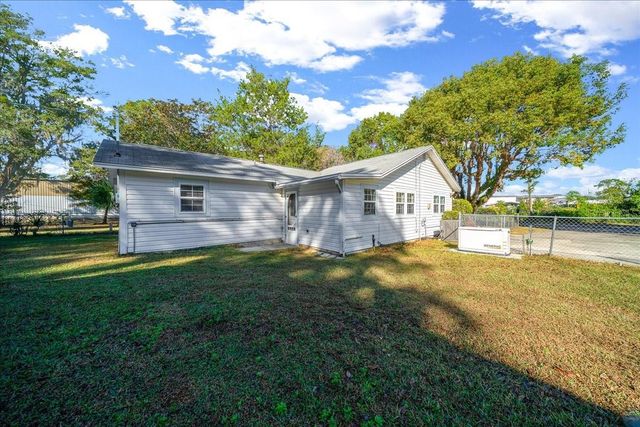 618 NE 21ST STREET, Ocala, FL 34470