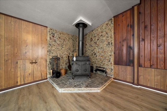 618 NE 21ST STREET, Ocala, FL 34470