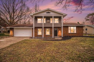 52186 Woodridge Drive, South Bend, IN 46544