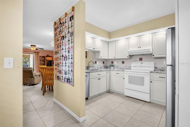 2700 NEBRASKA AVENUE 5-205, Palm Harbor, FL 34684