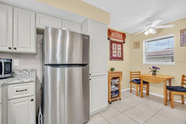 2700 NEBRASKA AVENUE 5-205, Palm Harbor, FL 34684