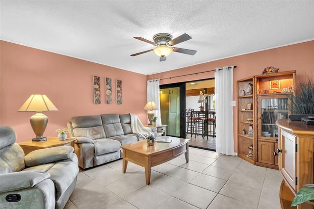 2700 NEBRASKA AVENUE 5-205, Palm Harbor, FL 34684