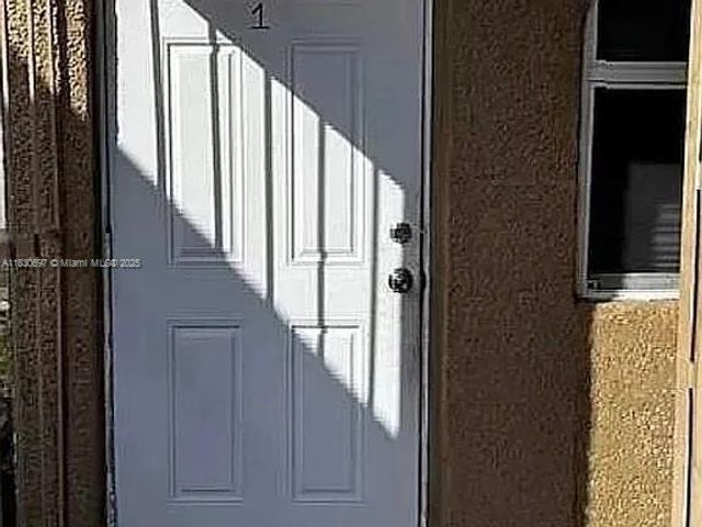 635 NW 22nd Rd, Fort Lauderdale, FL 33311