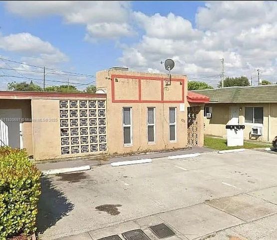 635 NW 22nd Rd, Fort Lauderdale, FL 33311
