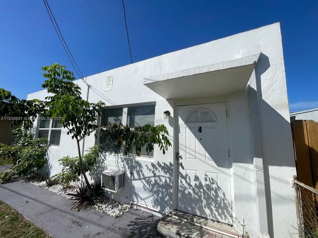 635 NW 22nd Rd, Fort Lauderdale, FL 33311