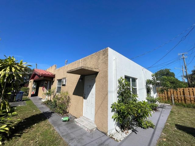 635 NW 22nd Rd, Fort Lauderdale, FL 33311