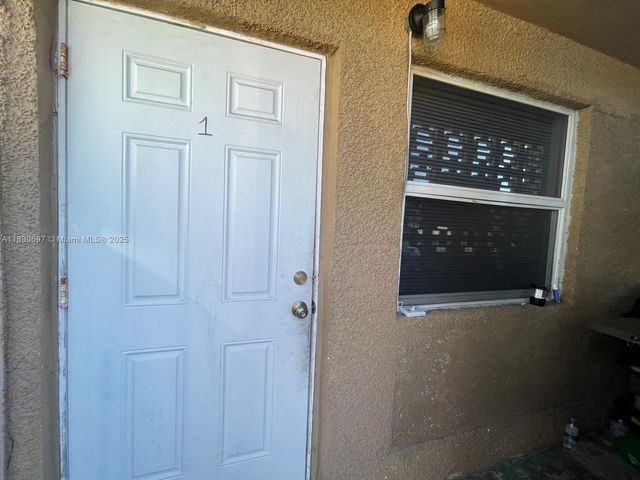 635 NW 22nd Rd, Fort Lauderdale, FL 33311