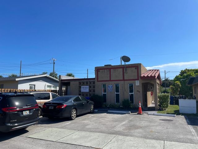 635 NW 22nd Rd, Fort Lauderdale, FL 33311