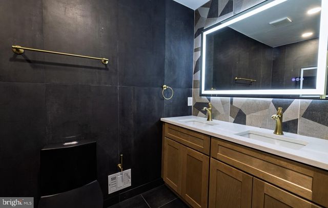 65 BATES ST NW, Washington, DC 20001