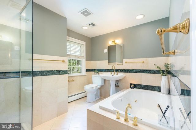 649 SUSSEX RD, Wynnewood, PA 19096
