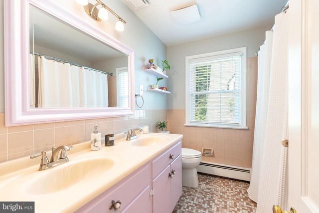 649 SUSSEX RD, Wynnewood, PA 19096