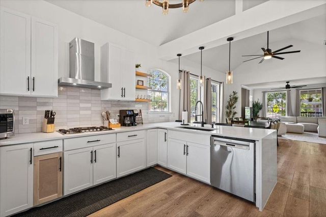 1201 S Garden ST A, Austin, TX 78702