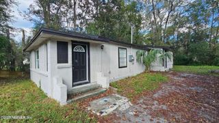 7805 SISKIN Avenue, Jacksonville, FL 32219