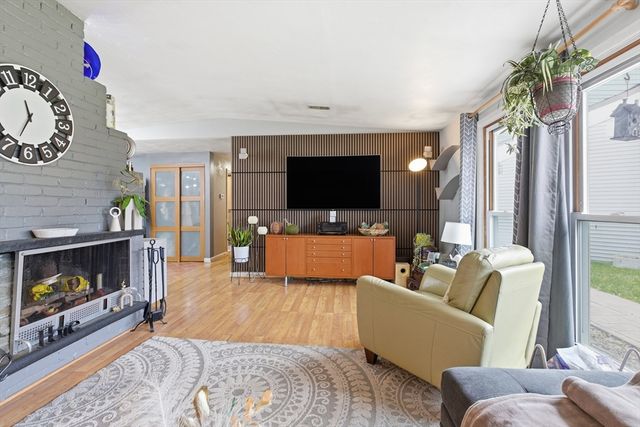 35 Errol Rd, Brockton, MA 02302