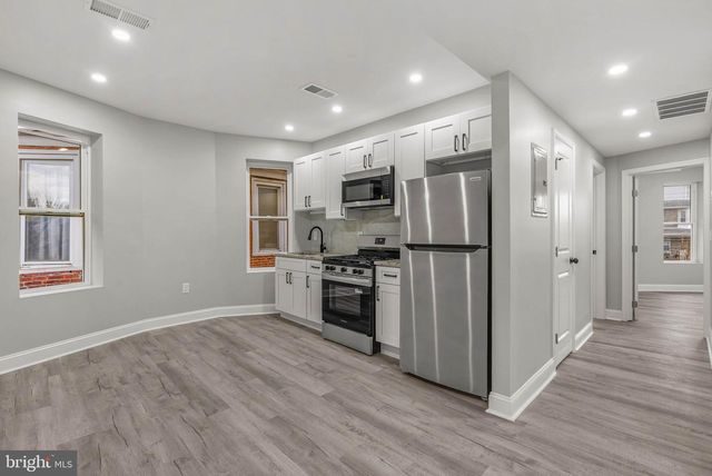 513 MACDADE BLVD, Darby, PA 19023