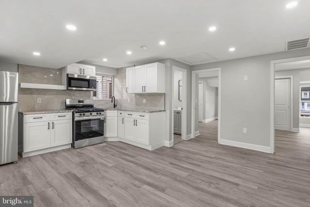 513 MACDADE BLVD, Darby, PA 19023