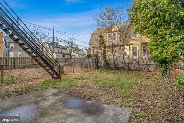 513 MACDADE BLVD, Darby, PA 19023