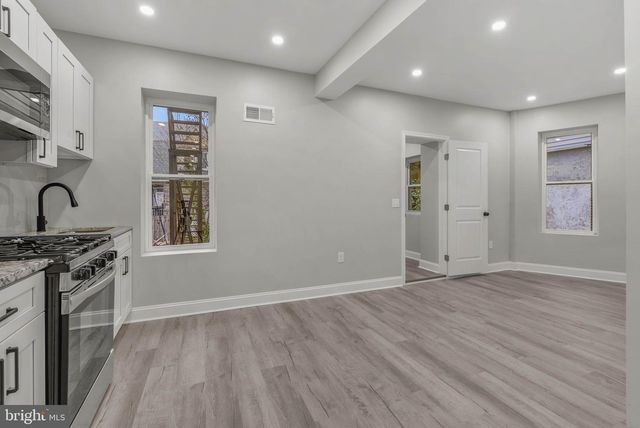 513 MACDADE BLVD, Darby, PA 19023