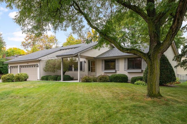 10700 Aquila Avenue S, Bloomington, MN 55438