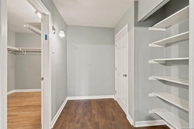3006 Greenacres, San Antonio, TX 78230