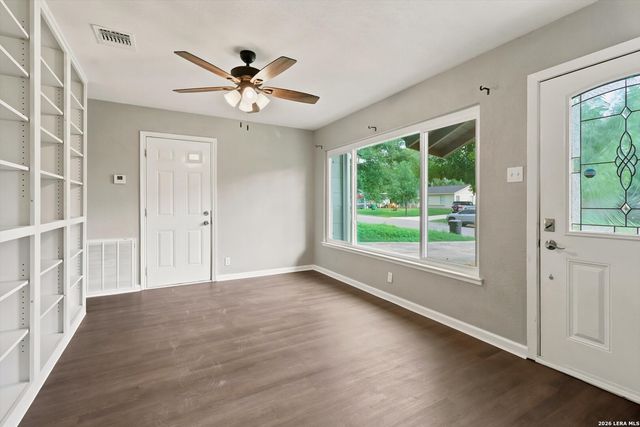 3006 Greenacres, San Antonio, TX 78230