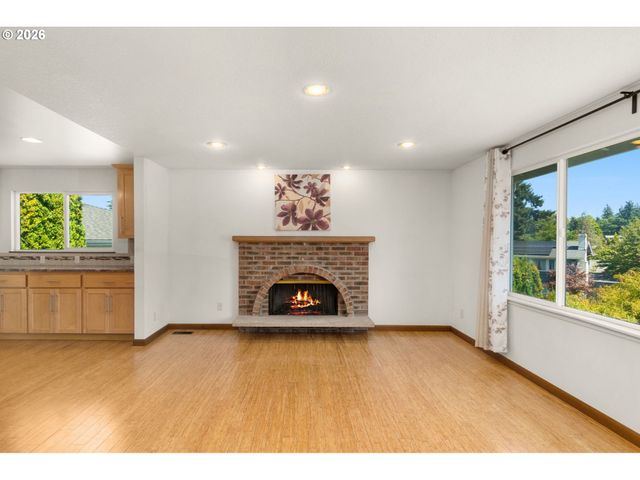 14025 Sw ROCHESTER Dr, Beaverton, OR 97008