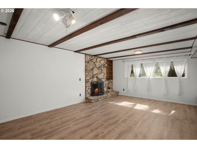 14025 Sw ROCHESTER Dr, Beaverton, OR 97008