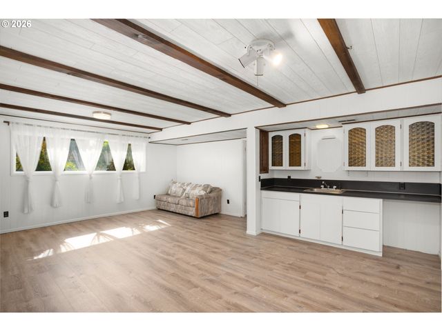 14025 Sw ROCHESTER Dr, Beaverton, OR 97008