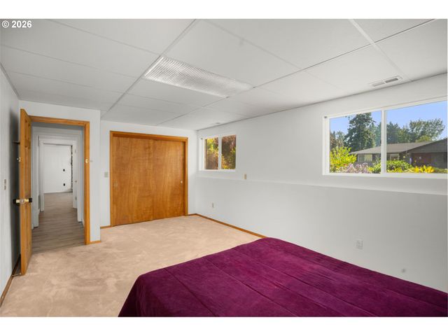 14025 Sw ROCHESTER Dr, Beaverton, OR 97008