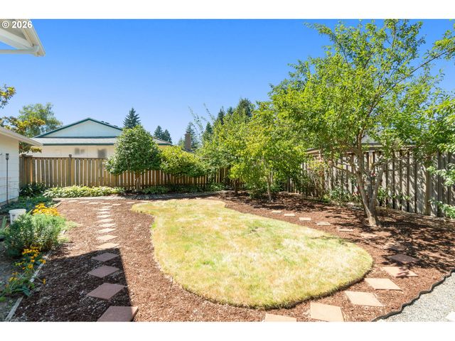 14025 Sw ROCHESTER Dr, Beaverton, OR 97008