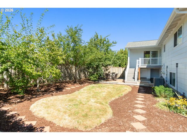 14025 Sw ROCHESTER Dr, Beaverton, OR 97008