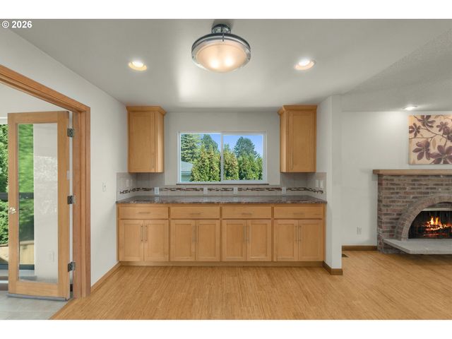 14025 Sw ROCHESTER Dr, Beaverton, OR 97008