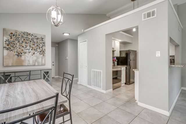 3921 Seven Gables Street, Fort Worth, TX 76133