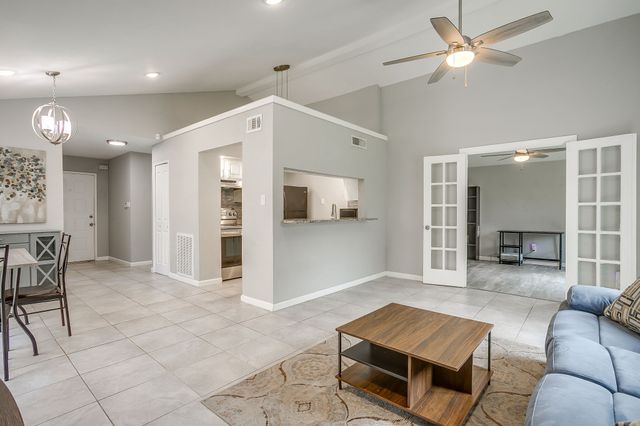 3921 Seven Gables Street, Fort Worth, TX 76133