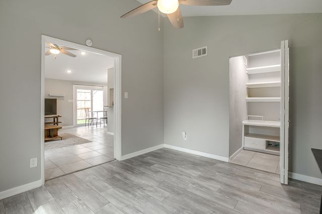 3921 Seven Gables Street, Fort Worth, TX 76133