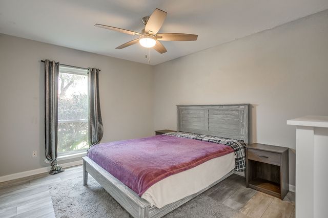 3921 Seven Gables Street, Fort Worth, TX 76133