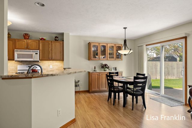 15124 Briarwood Street, Grand Haven, MI 49417