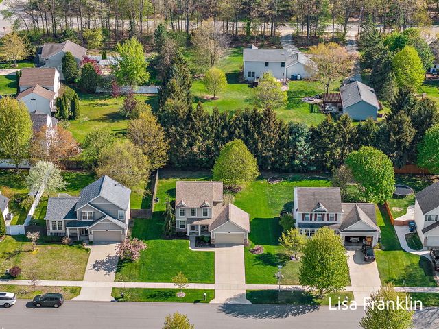 15124 Briarwood Street, Grand Haven, MI 49417