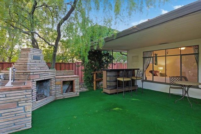 20510 Brookwood Lane, Saratoga, CA 95070