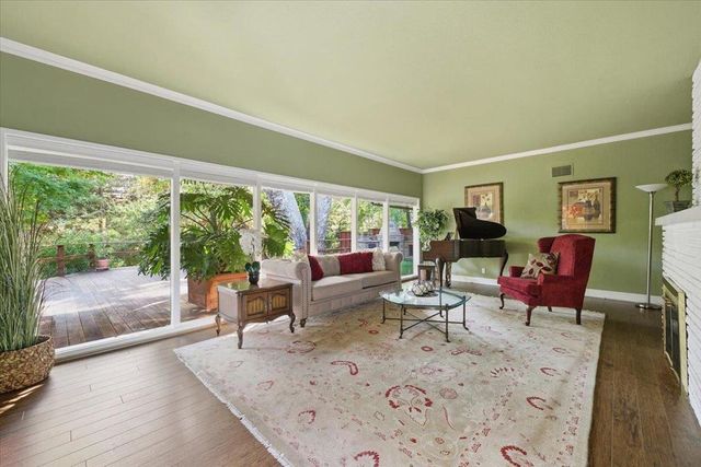 20510 Brookwood Lane, Saratoga, CA 95070