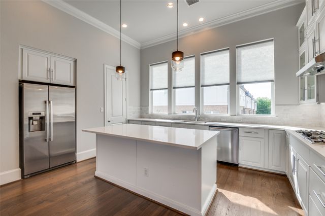 2262 Alterbrook Lane, Dallas, TX 75219