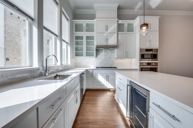 2262 Alterbrook Lane, Dallas, TX 75219