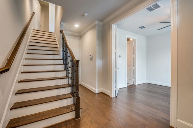 2262 Alterbrook Lane, Dallas, TX 75219