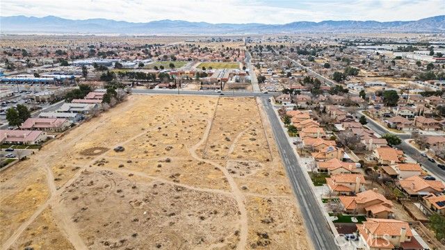 43600 E 7th Street, Lancaster, CA 93535