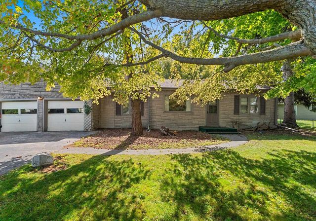 2615 W HIGHWAY DRIVE, Appleton, WI 54914