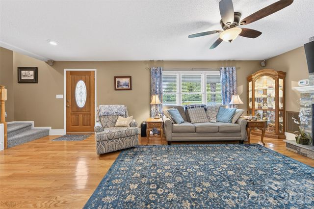 6560 Sherrills Ford Road, Catawba, NC 28609