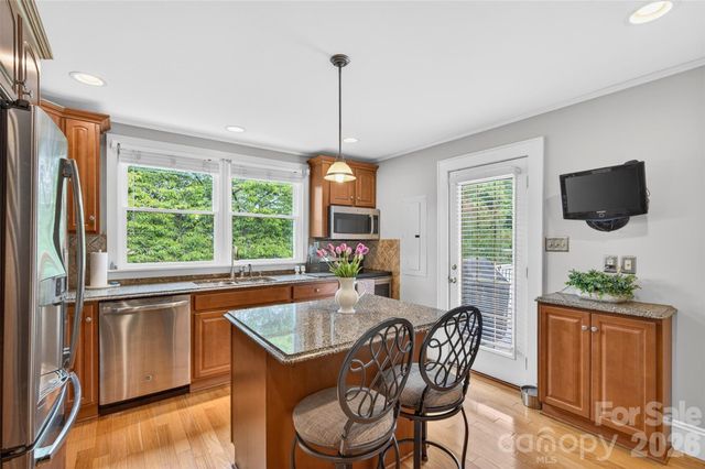 6560 Sherrills Ford Road, Catawba, NC 28609