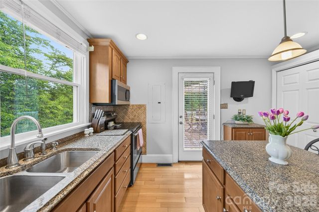 6560 Sherrills Ford Road, Catawba, NC 28609