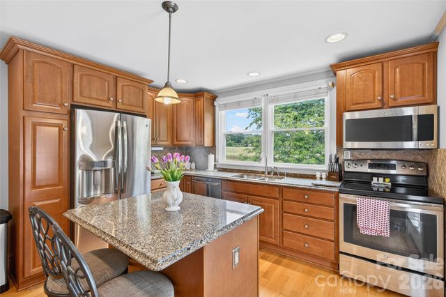 6560 Sherrills Ford Road, Catawba, NC 28609